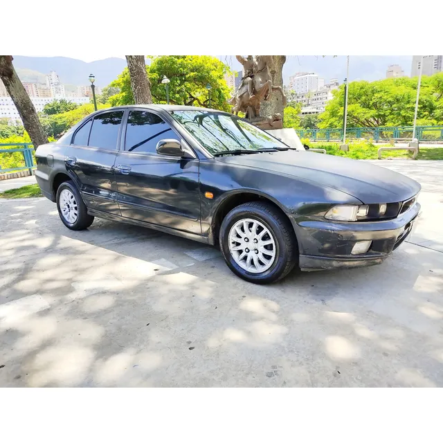 Mitsubishi Mf Sedan