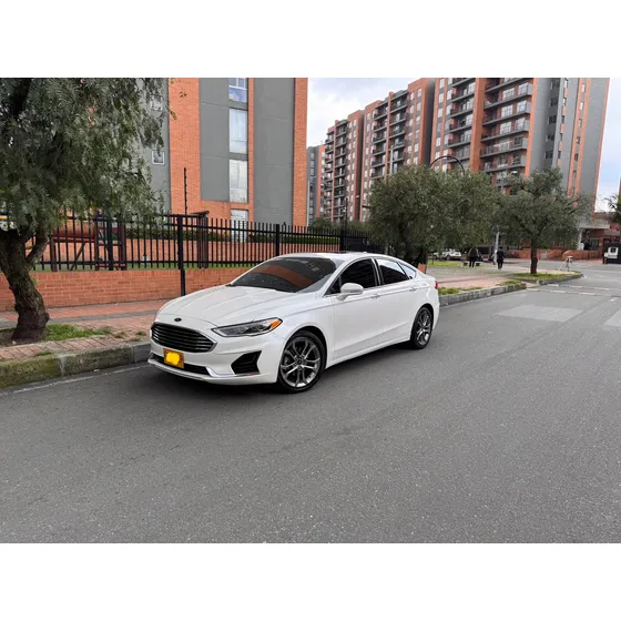 Ford Fusion Hibrido