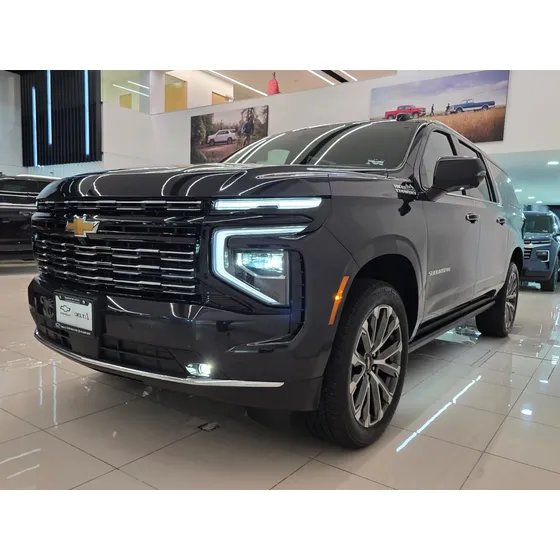 Chevrolet Suburban 6.2 High Country 4x4