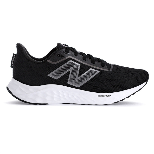 Tênis New Balance Marishiv4 Preto E Branco Casual Masculino Tênis New Balance Marishiv4 Preto E Branco Casual Masculino