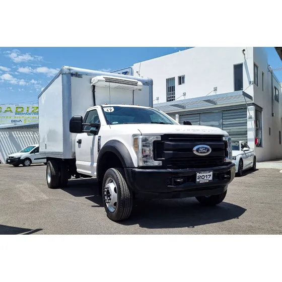 Ford F-450 6.8 Xl At