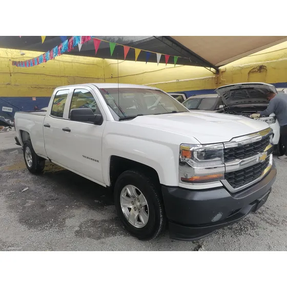 Chevrolet Silverado 4.3 2500 Cab Ext Ls V6 4x2 At