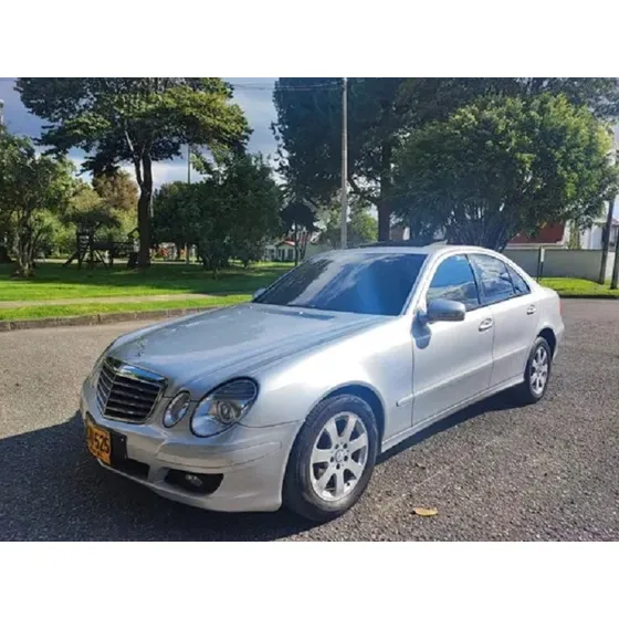 Mercedes-benz E200 Kompressor Automatico Con Techo Y Cuero Full Equipo