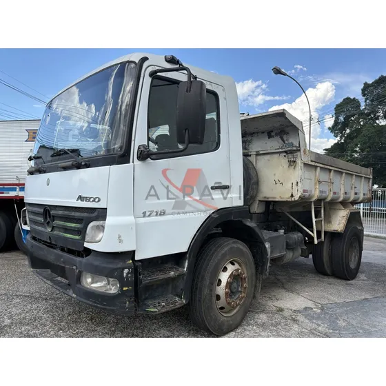 Mb Atego 1718 2012 Caçamba 4m³ 17190 1719 17250 1317 1519