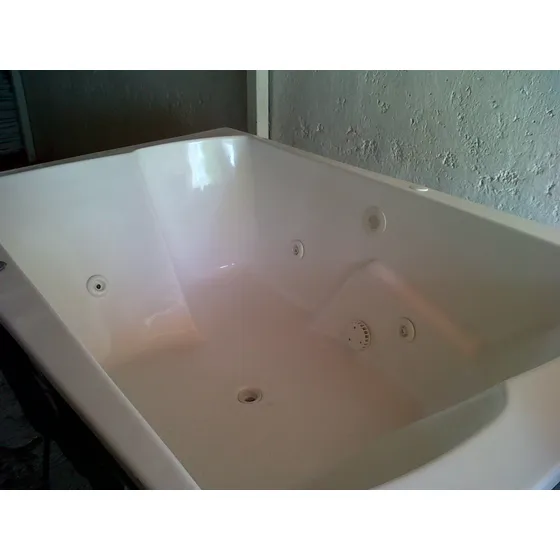 Jacuzzi Para Dos Personas, 6 Jet, Bomba, Nuevo Sin Estrenar.