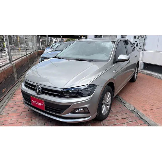 Volkswagen Virtus Comfortline Sedan Mec 1,6