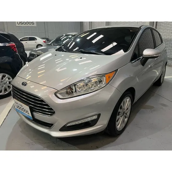 Ford Fiesta Titanium 1.6 Aut 5p