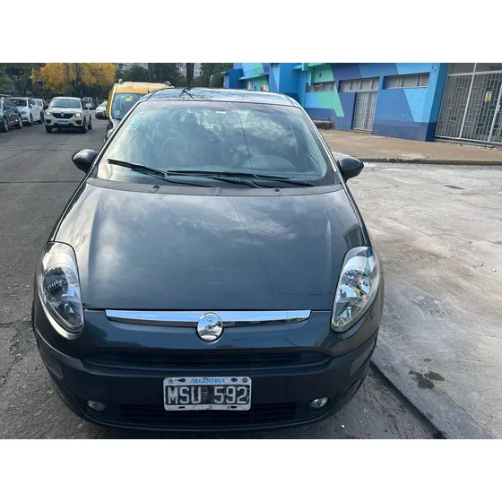Fiat Punto 1.4 Attractive C/radio Integrada
