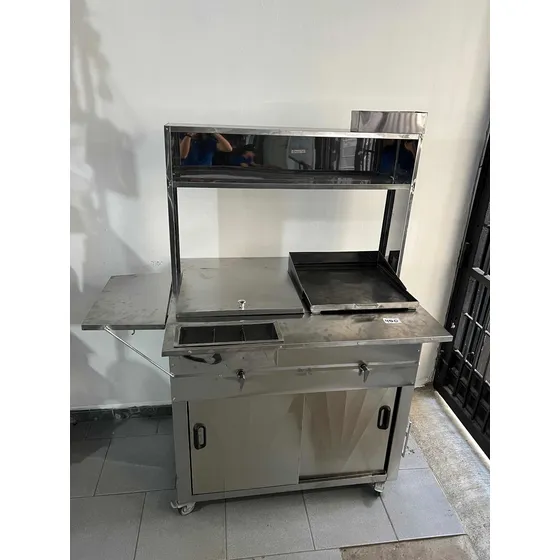 Carro De Perro Caliente Y Hamburguesas Nuevos