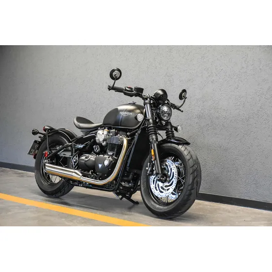Triumph Bonneville Bobber Moto Chopper 2023