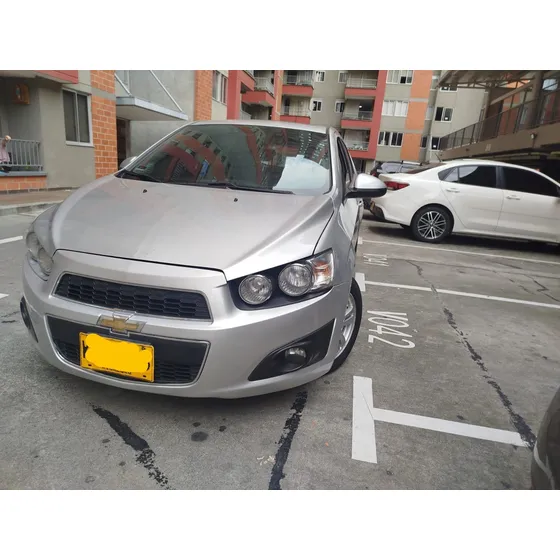 Chevrolet Sonic 1.6 Lt 5 P