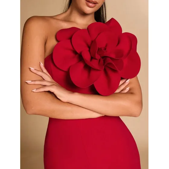 Enterizo Rojo Con Detalle De Flor En 3 D