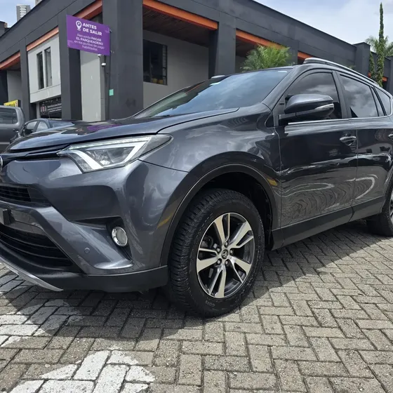 Toyota Rav4 2018 2.5 Street