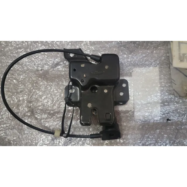 Cerradura  Tapamaleta Gran Marquis Usada Original