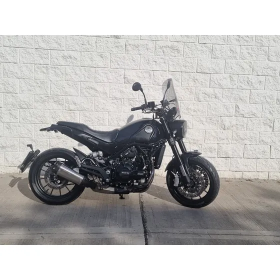 Benelli Leoncino 500 Año 2022, 21800 Km