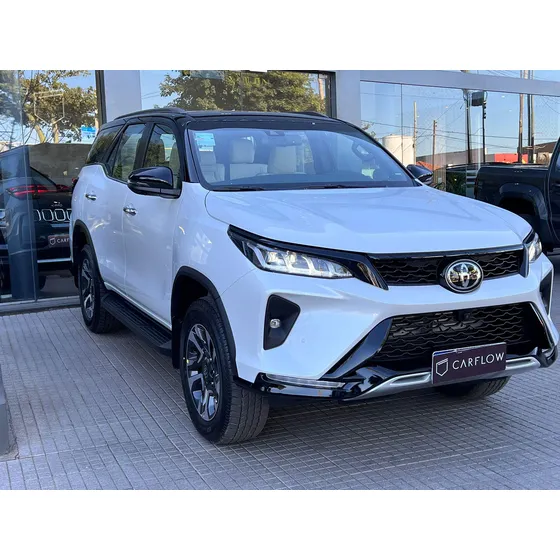 Toyota Sw4 2.8 Tdi Diamante Ii 6at 7as