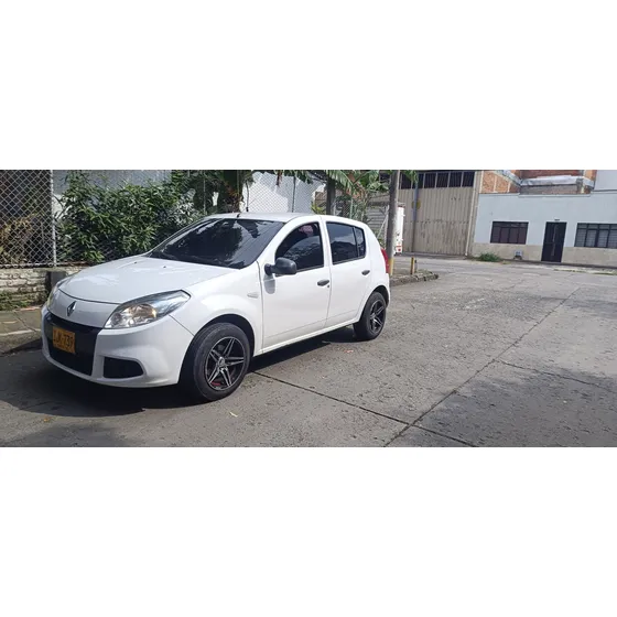 Renault Sandero 1.6 Expression 90 Hp