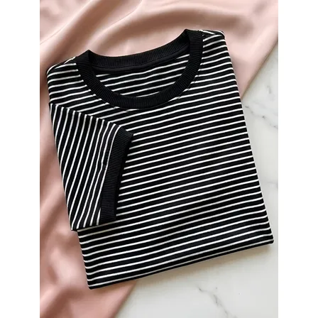 Blusa Feminina T-shirt Listrada Básica Social Manga Curta