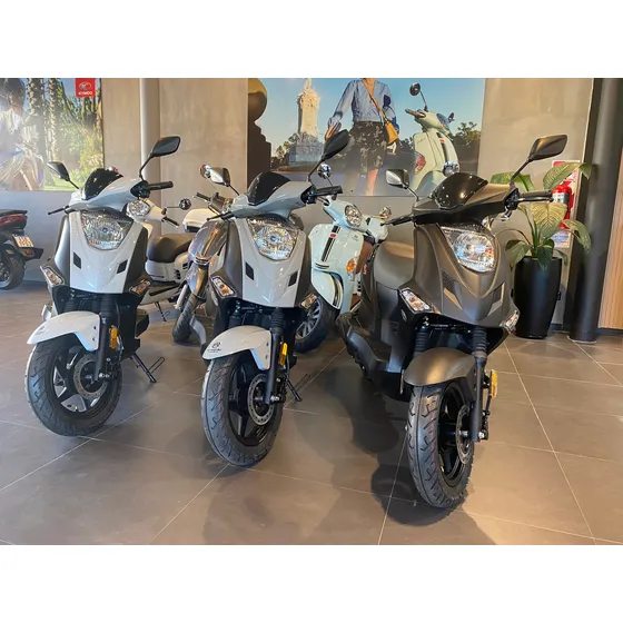 Kymco Agility 125 0km Scooter No Honda Wave Elite Fascino