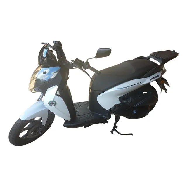 Moto Automática Scooter Marca Benelli Modelo Macis 2020