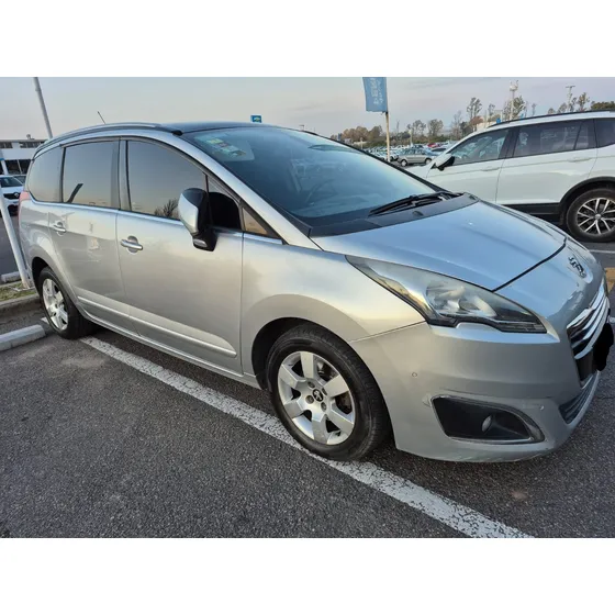 Peugeot 5008 1.6 Feline B/techo Tiptronic