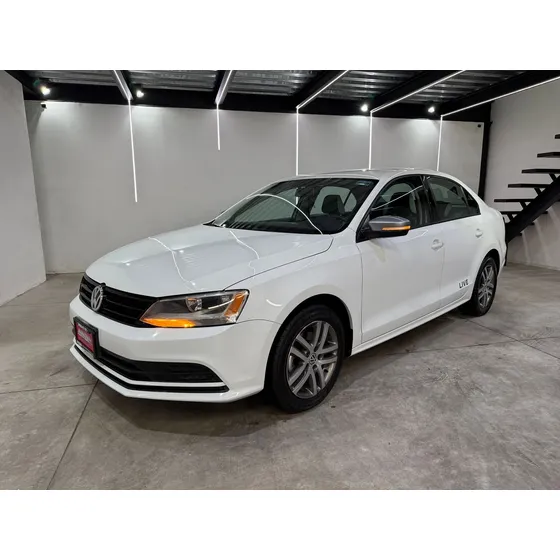 Volkswagen Jetta 2.0 Live Mt