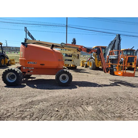 Elevador JLG 450aj 2016