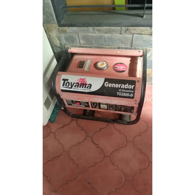 Planta Eléctrica De 2800 W 120/240v Toyama