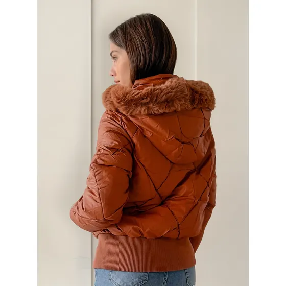 Campera Nanaku Piel Interior Capucha Desmontable