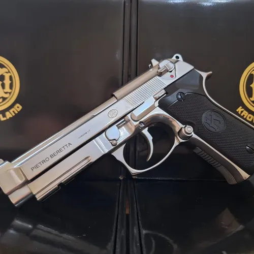 Pistola Airgun Beretta We M9a1 Cal. 4.5mm Co2 Full Metal Sv
