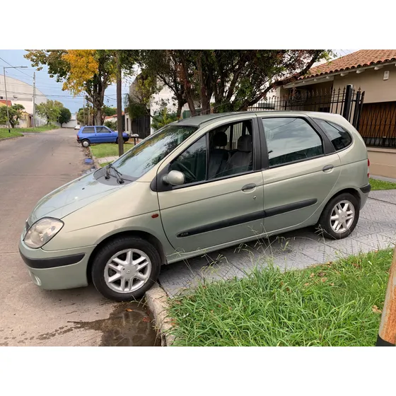 Renault Scenic2 2.0 Rxe Privilege