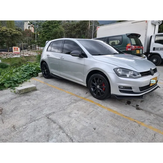 Volkswagen Golf 1.6 Highline