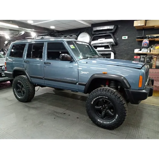 Jeep Cherokee 4x4 Sport 4.0 Solo Nafta