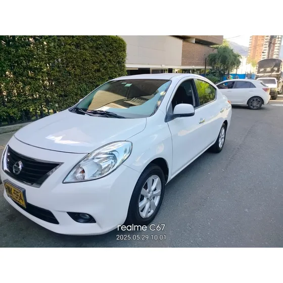 Nissan Versa 1.6 Advance