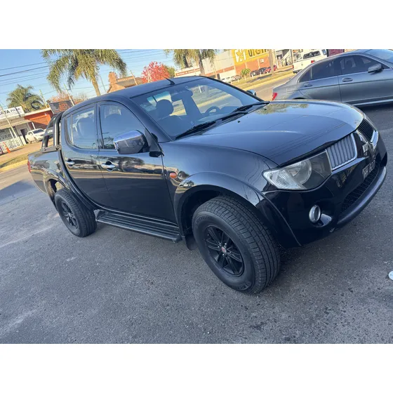 Mitsubishi L200 3.2 Cab Doble 4wd Cr 165cv At