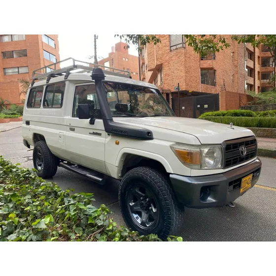Toyota Land Cruiser 4.2 Hzj76