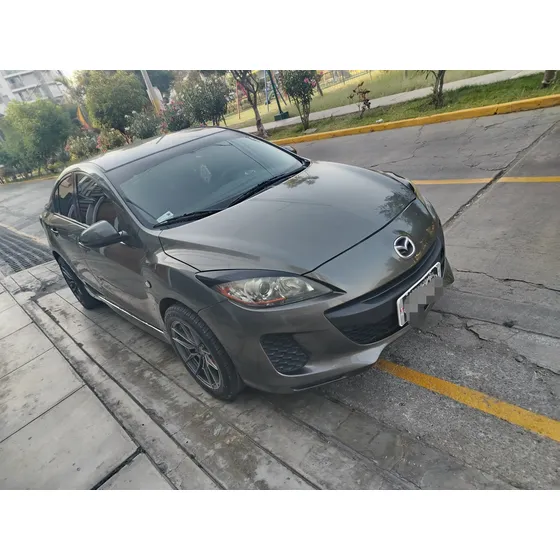 Mazda Mazda 3 Sedan