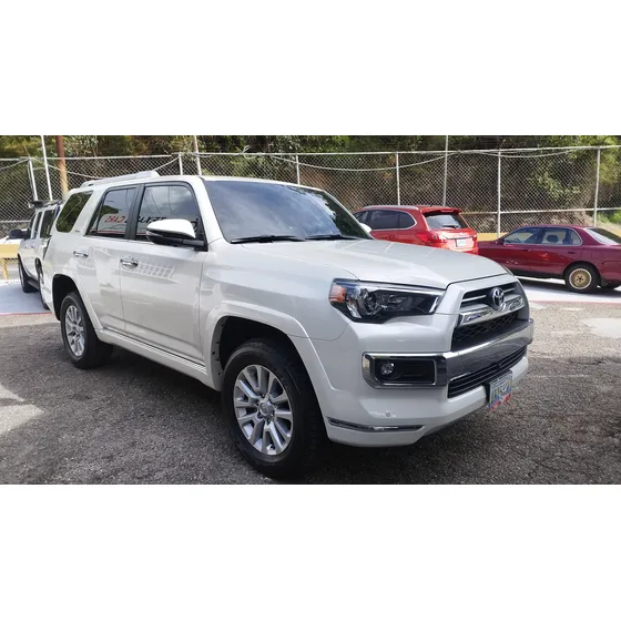 Toyota 4runner Límited Automática 4x4 2023