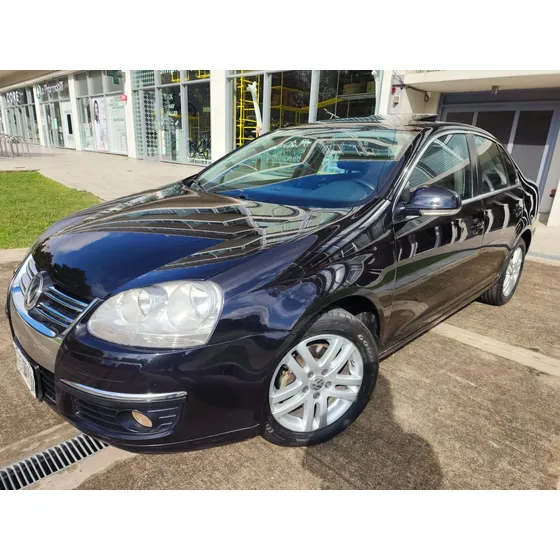 Volkswagen Vento 2.5 Advance 170cv