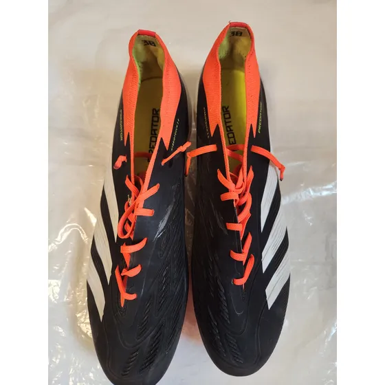 Botines adidas Predator 24 Pro Fg