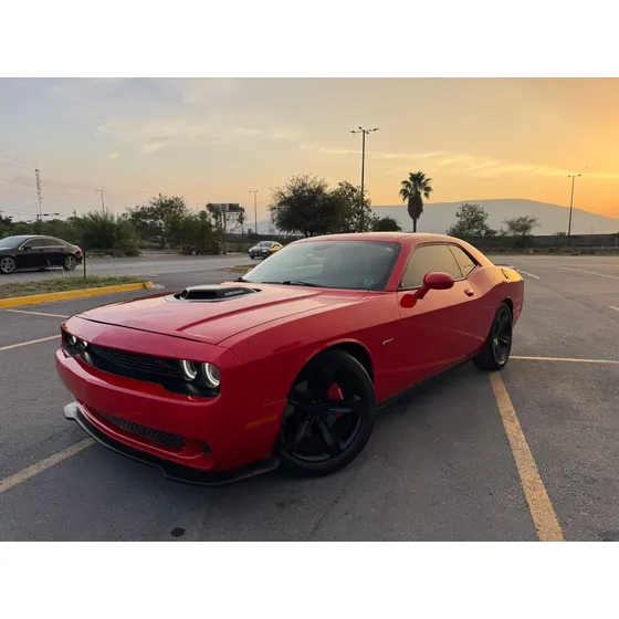 Dodge Challenger 5.7 R/t Shaker