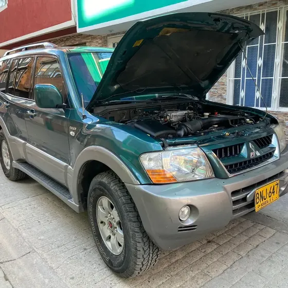 Mitsubishi Montero 2004 3.8 V77 Wagon