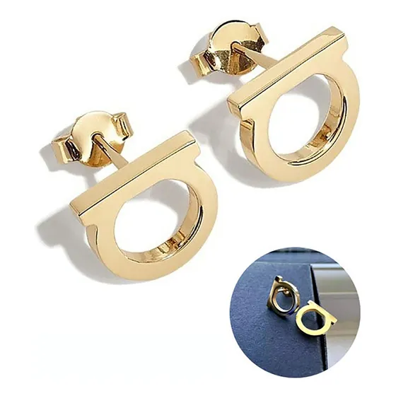 Pendientes De Acero Inoxidable Dorados De Estilo Sencillo.