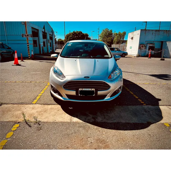 Ford Fiesta Kinetic 1.6 Design 120cv Titanium