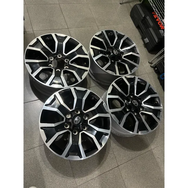 Rines De Toyota Tacoma  Original 17x7.5
