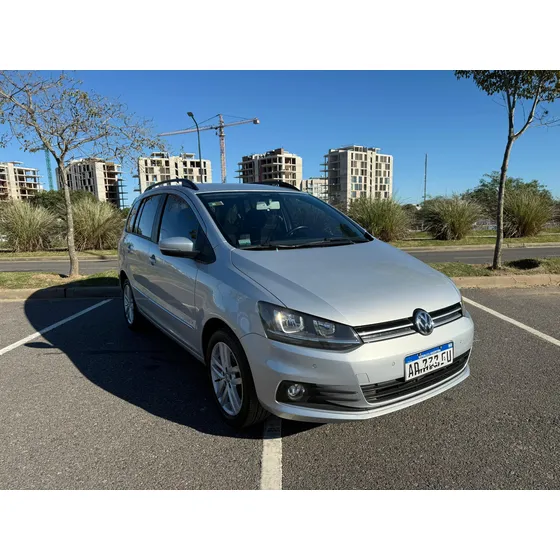Volkswagen Suran 1.6 Highline Msi 110cv