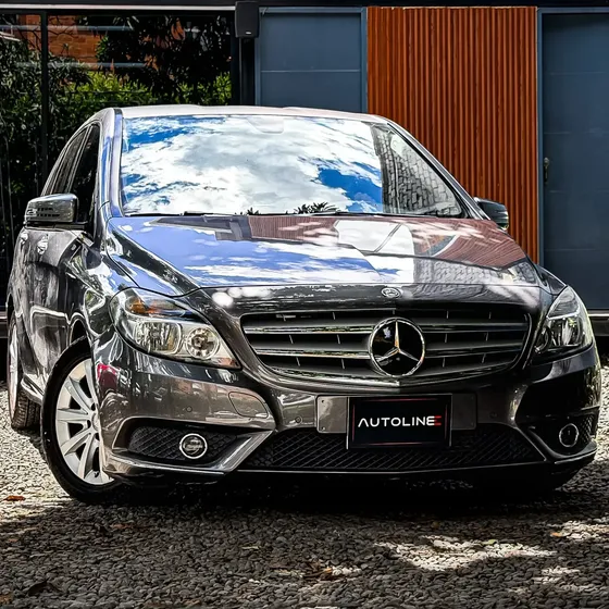 Mercedes-Benz B 200 2013 1.6