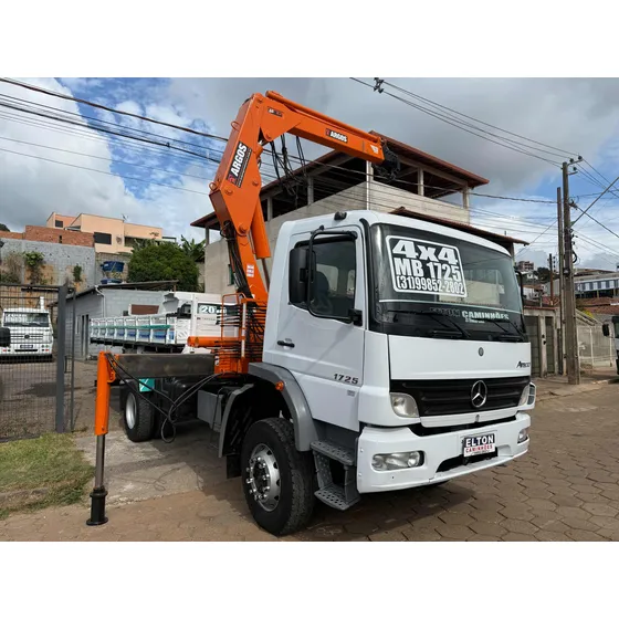 Caminhão 4x4 Munck Mb 1725 Ano 2009 A Venda