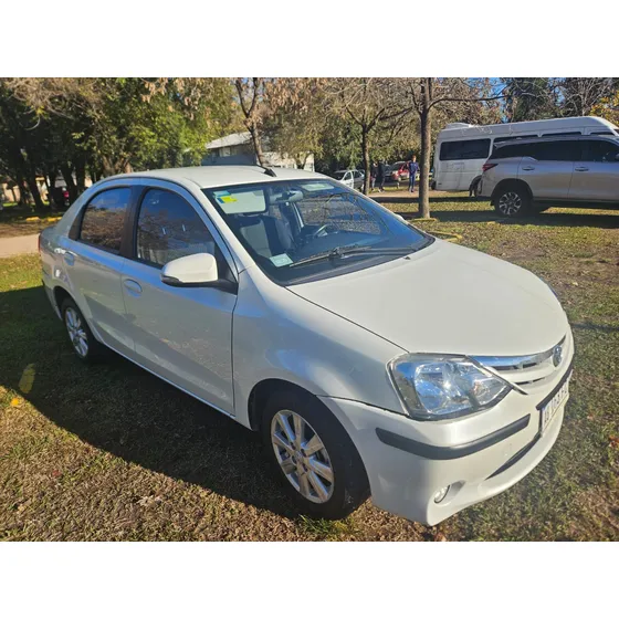Toyota Etios 1.5 Sedan Xls
