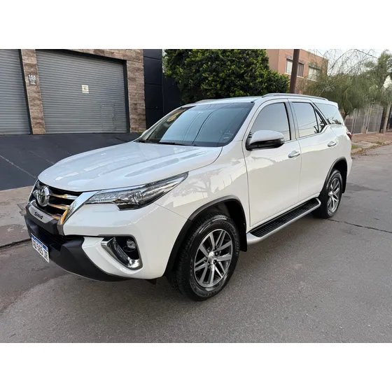 Toyota Hilux Sw4 2.8 Srx 177cv 4x4 7as At